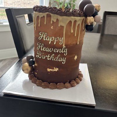6’ Tall Cake 