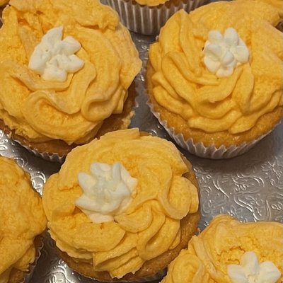 Orange Creamsicle Cupcake
