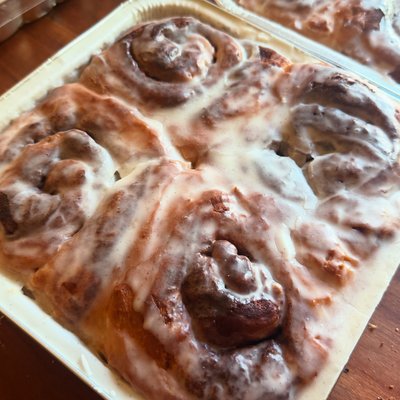 Cinnamon & Spice Rolls with a Lemon Glaze 