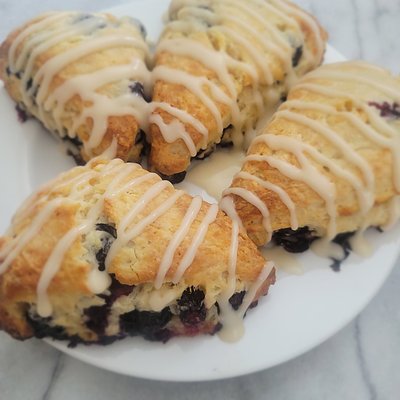 Sourdough Lemon Blueberry Scones 