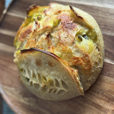 Dill Pickle & Extra Sharp White Cheddar Loaf