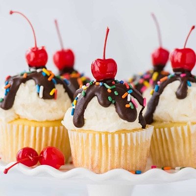 Sundae Fundae Cupcakes 12