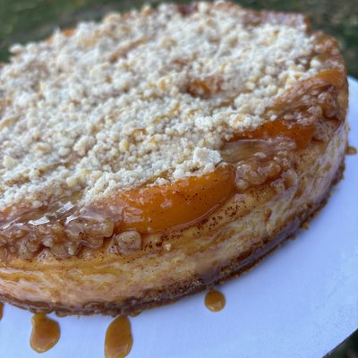 Peach Cobbler Cheesecake