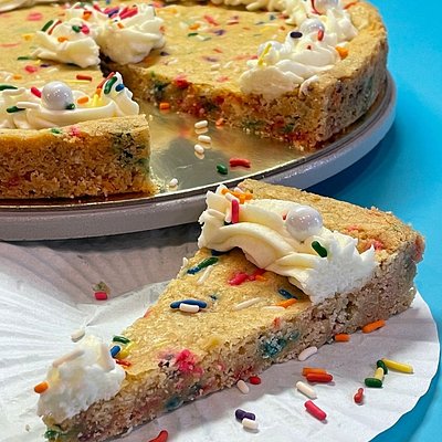 Funfetti Cookie Cake 
