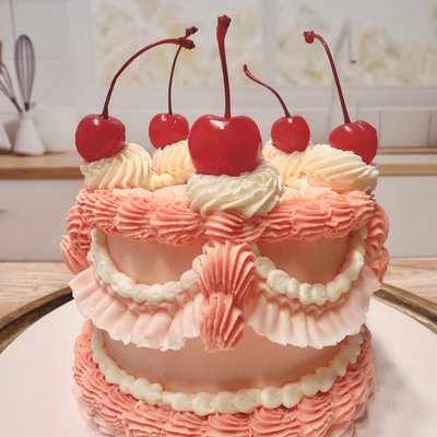 Custom 4” Cake 2-4 Servings