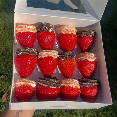 Stuffed Berries (Large 12)