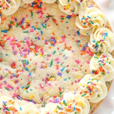 Funfetti Birthday Cookie Cake 