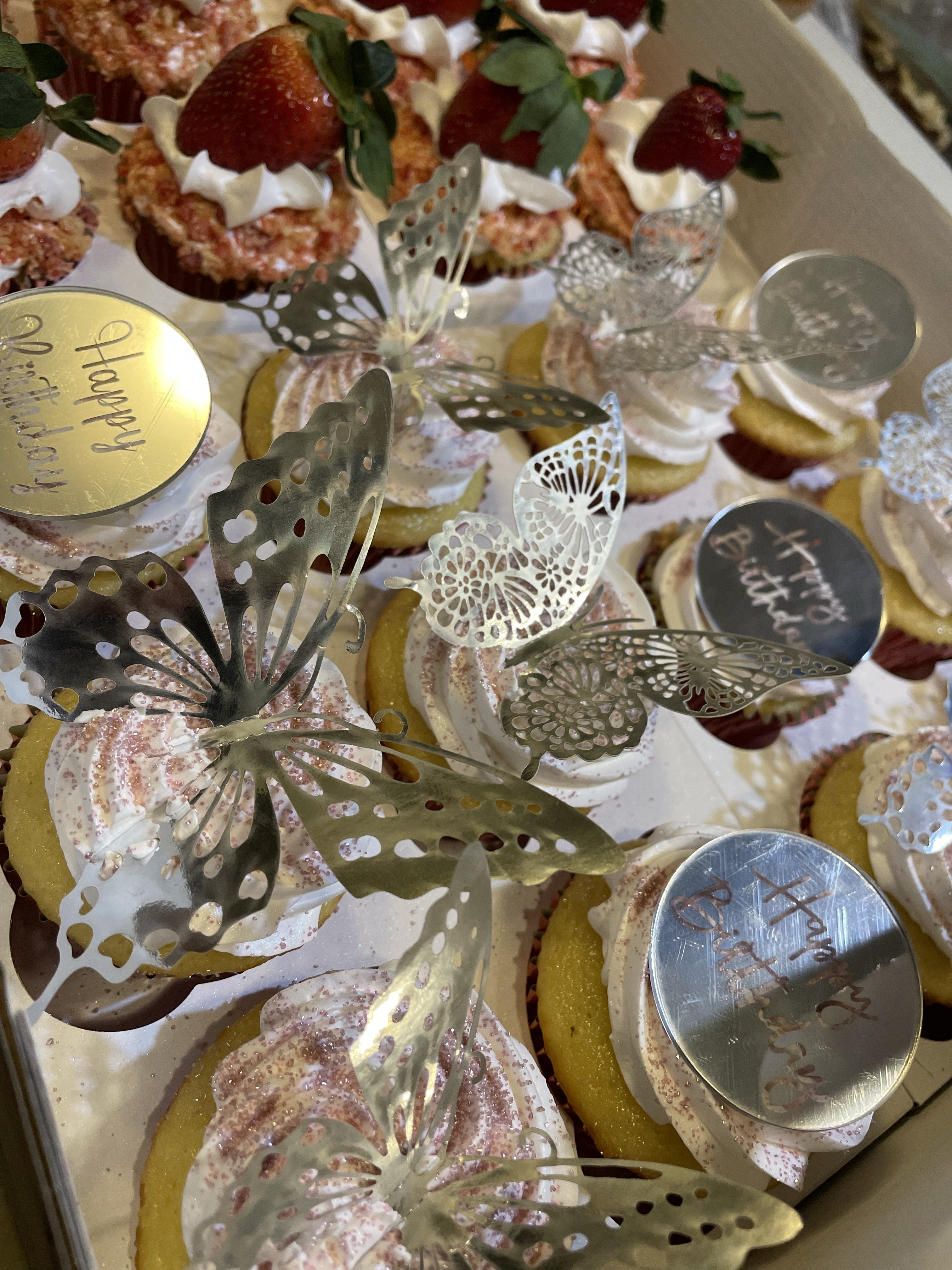 Custom Cupcakes 