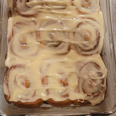 4 - Cinnamon Rolls With Vanilla Glaze 