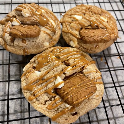 Stuffed Biscoff White Chocolate Gourmet Cookies