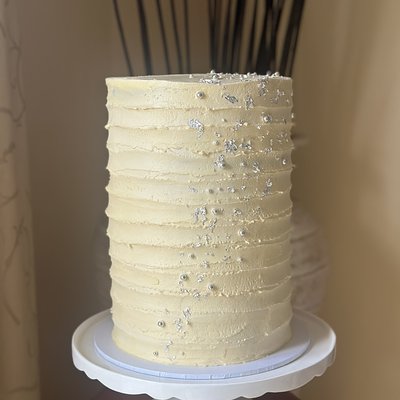 8” Tall Custom Round Cake