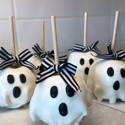 Ghost Carmel Apples 