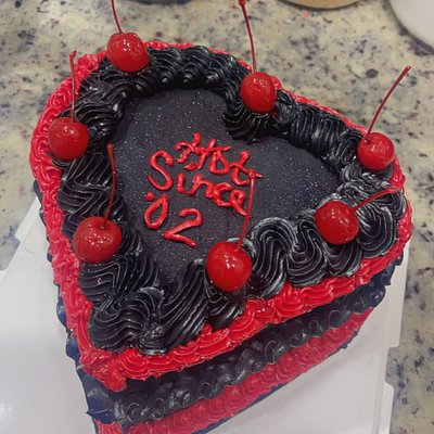 $50 Heart Cakes