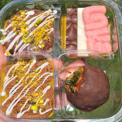 Dubai Variety Treat Box