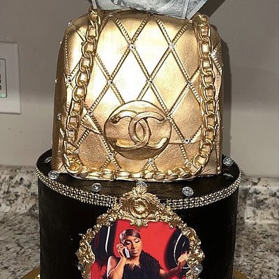 2 Tier Cakes