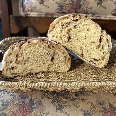Cinnamon Apple Sourdough 