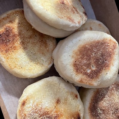 Sourdough English Muffins Plain                                          (Fresh - 1/2 Dozen)