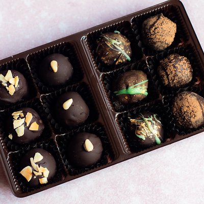  Chocolate Dubai Rum Marzipan Amaretti Ganache Truffles Assorted  12