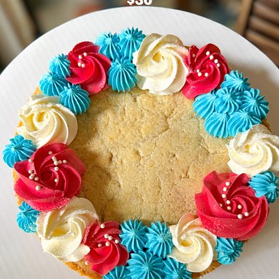Single 8” Round Cookie Cake 
