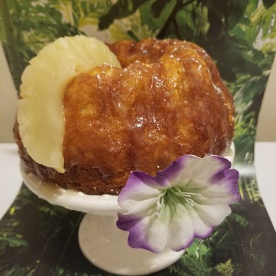PINEAPPLE BUNDT CAKE