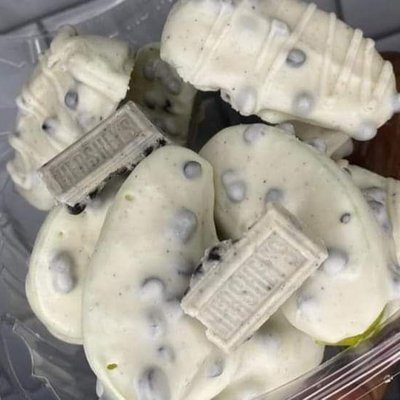 Cookies & Cream Chocolate Covered Apple Slices 