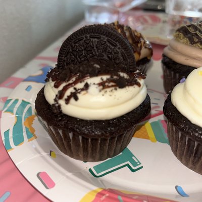 Oreo Lover Cupcake 