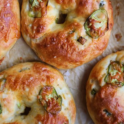 Jalapeño & cheddar Bagel 