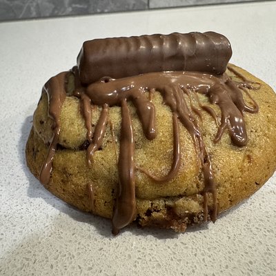 TWIX COOKIE                      SOLD OUT