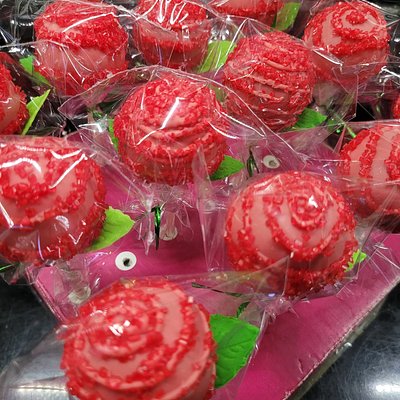 1 Dozen Cake Pops