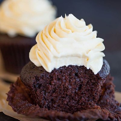 Chocolate Cupcakes Whipped Buttercream