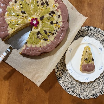 Orange Cake wt Vanilla and Guava Cream (Slice) - Vegan Friendly
