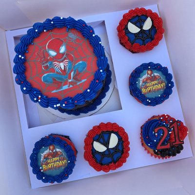 Bento Cake With Five Cupcakes