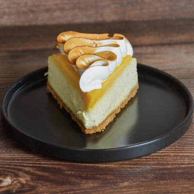 Lemon Meringue Cheesecake 