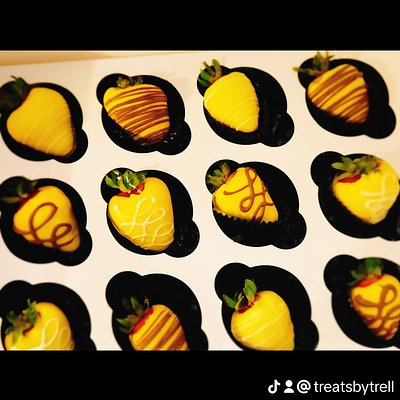 6 Chocolate Covered Strawberries 