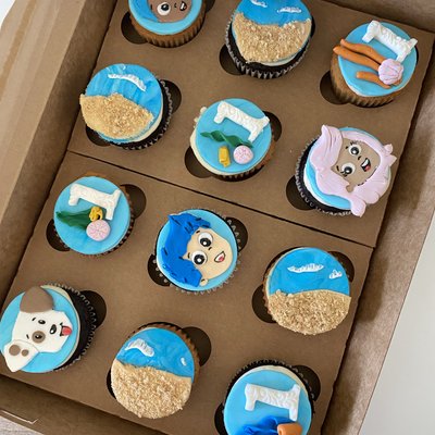 Custom Cupcakes - Available as add-on to custom cake orders only