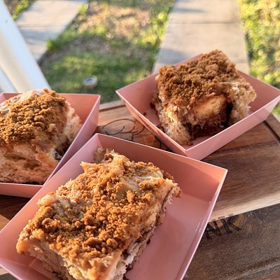 Cookie Butter Cinnamon Rolls 