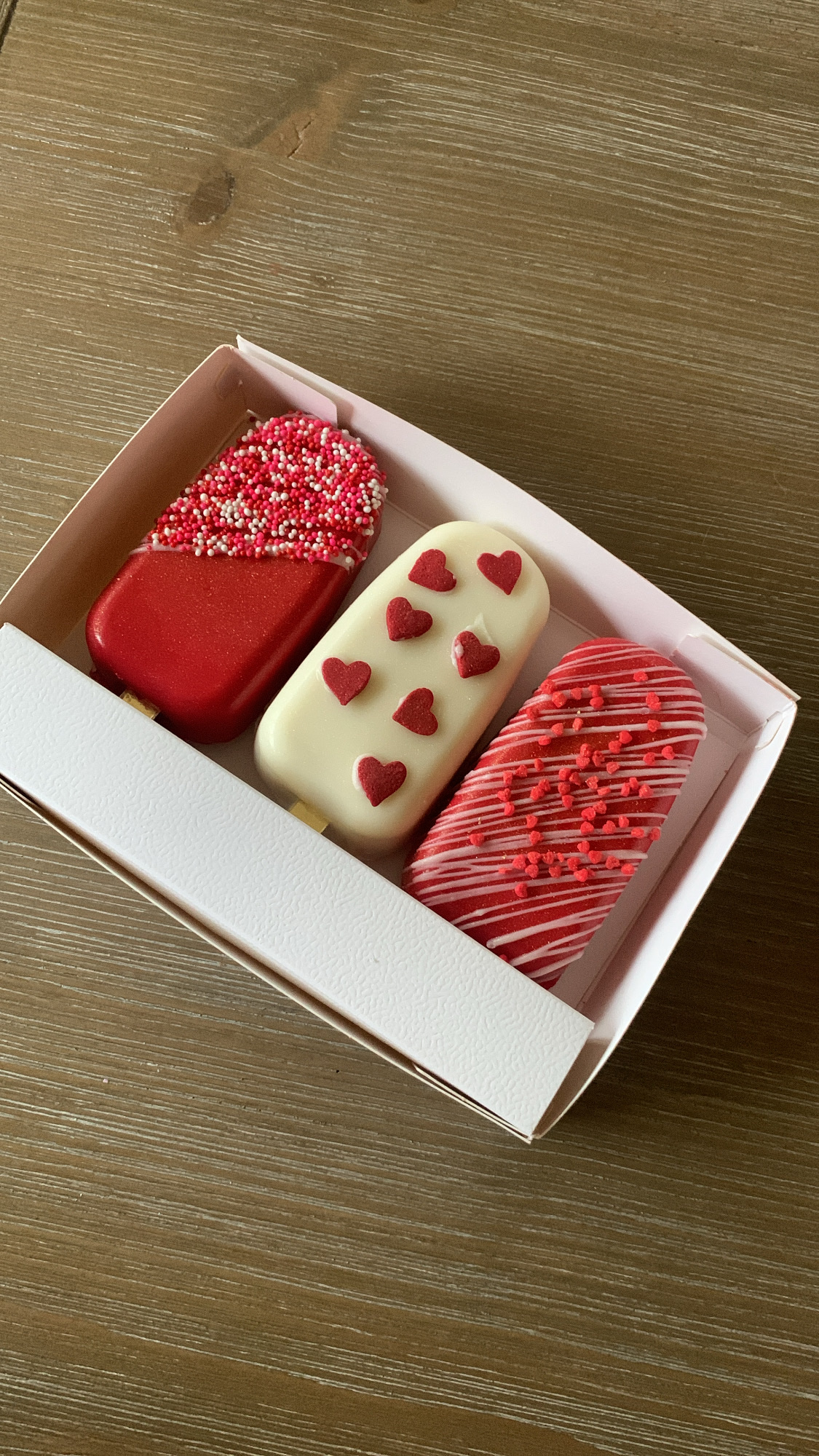 Three Count Cakesicles 