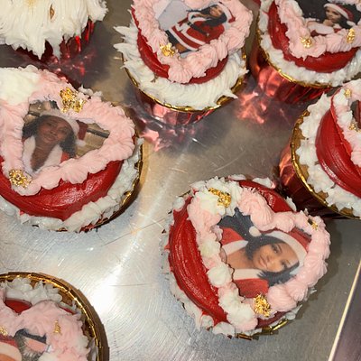 AMAZN Photo Cupcakes