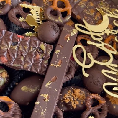 Eid Deluxe Treat  Box
