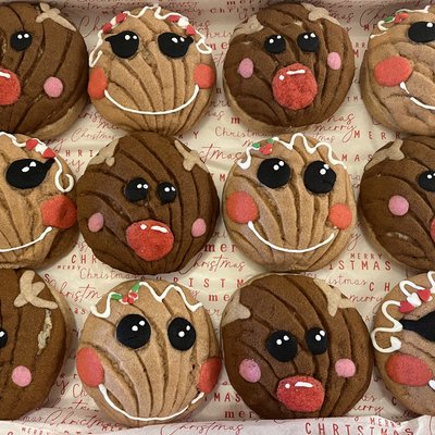 Gingerbread Men/women &rudolph