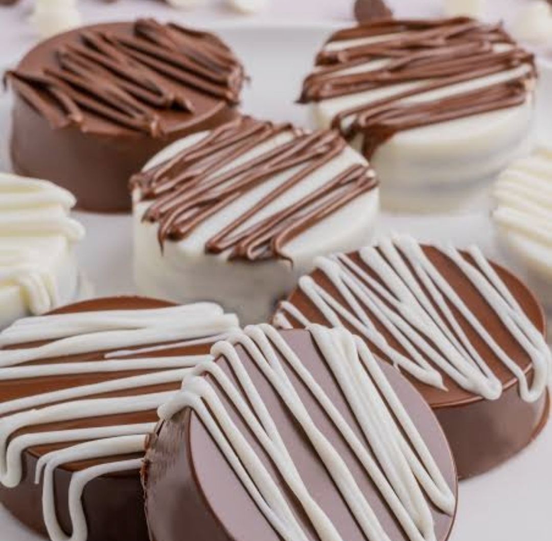 Chocolate Covered Oreos