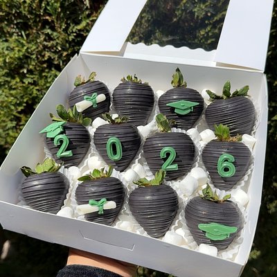 Graduation 12 ct Berries 
