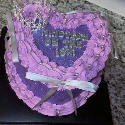 8” Glitter Heart Cake