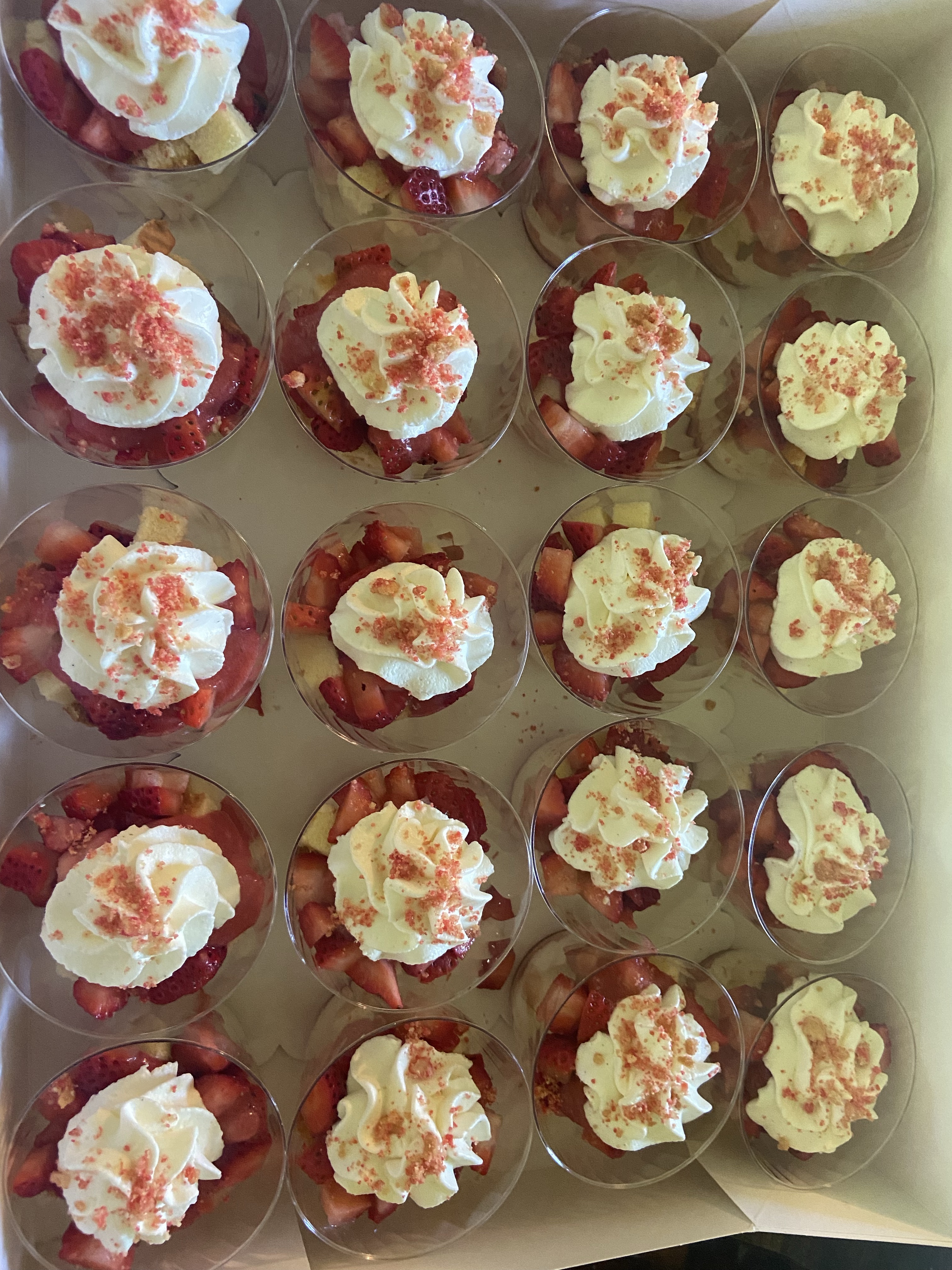 Strawberry Crumble Cheesecake Trifle Cups (20- 9oz cups)