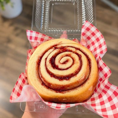 Summer Raspberry Rolls