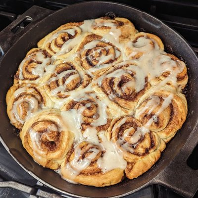 Sourdough Cinnamon Rolls--x12