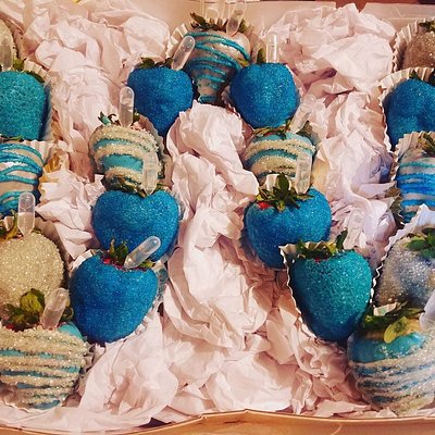 Chocolate Covered Strawberries (12)