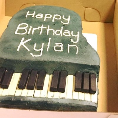 Custom Shaped Cake