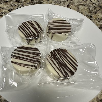 Mega Stuffed Oreos