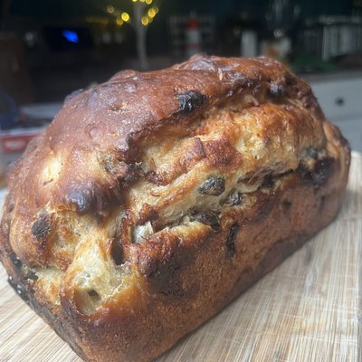 Sourdough Cinnamon Raisin Loaf
